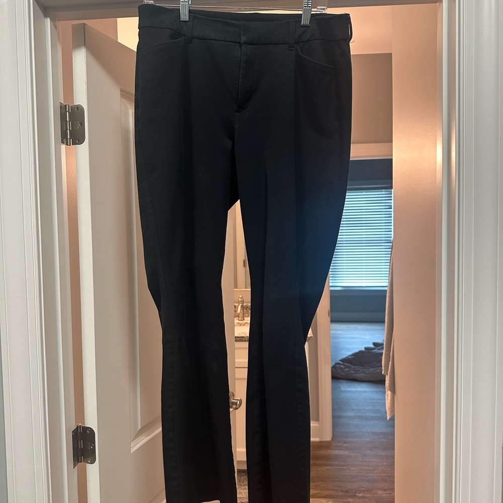 Old Navy Women's Black Straight Leg Pants